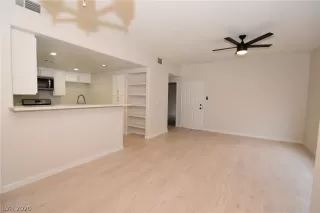 Photo #1: 2183923 Listing