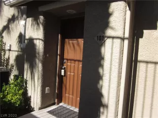 Photo #1: 2183948 Listing