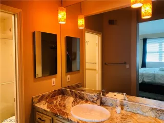 Photo #6: 2184026 Listing 