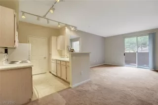 Photo #4: 2184073 Listing