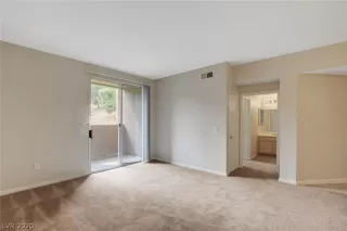 Photo #6: 2184073 Listing