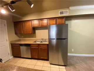 Photo #2: 2184159 Listing 