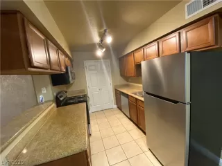 Photo #3: 2184159 Listing 