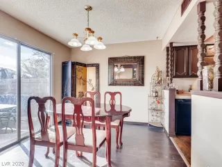 Photo #4: 2184199 Listing 