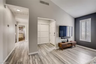 Photo #1: 2184243 Listing 