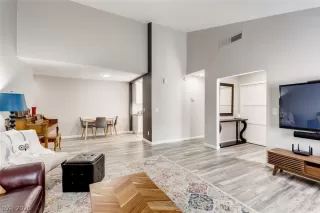 Photo #5: 2184243 Listing 