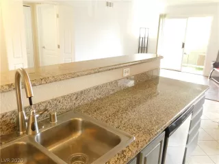 Photo #2: 2184270 Listing 