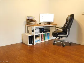 Photo #5: 2184270 Listing 