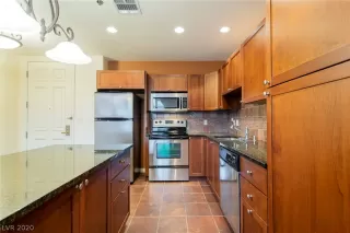 Photo #5: 2184364 Listing