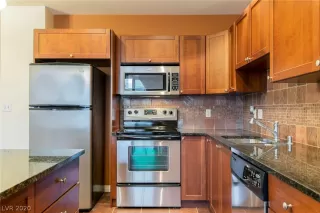Photo #6: 2184364 Listing