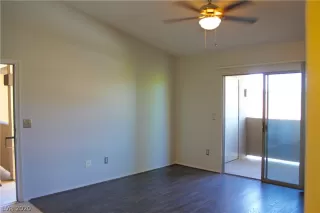 Photo #4: 2184366 Listing 