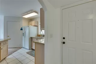 Photo #4: 2184376 Listing 