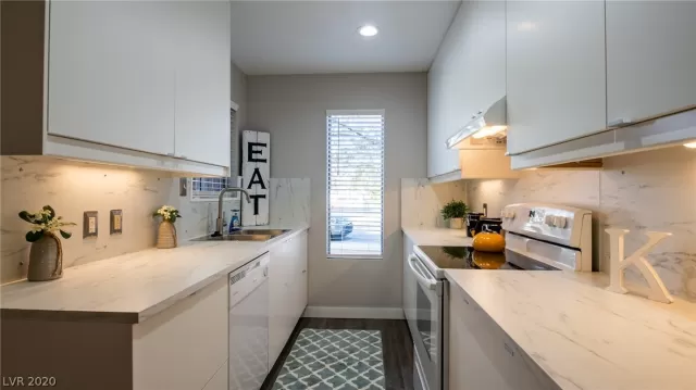 MLS: 2184526 Condo For Sale