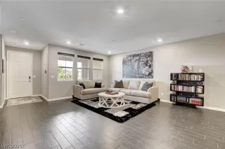 Photo #2: 2184583 Listing