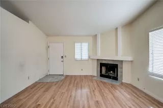 Photo #1: 2184626 Listing