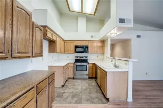 Photo #2: 2184626 Listing