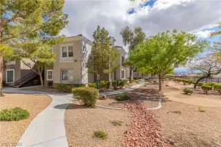 Photo #3: 2184654 Listing 