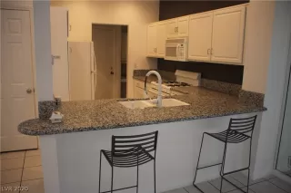 Photo #4: 2184750 Listing 