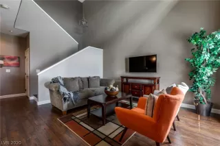 Photo #6: 2184751 Listing 