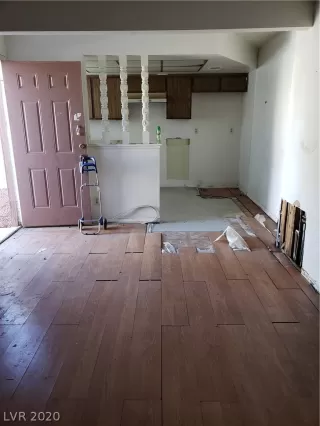 Photo #3: 2184781 Listing 