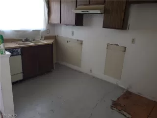 Photo #4: 2184781 Listing 