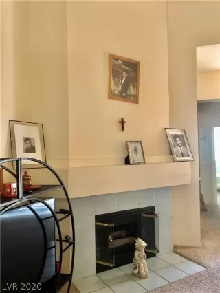 Photo #3: 2184854 Listing 