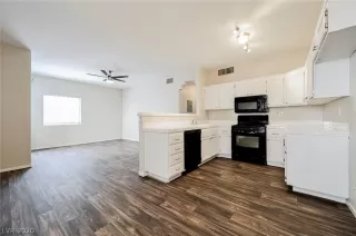 Photo #4: 2184898 Listing 