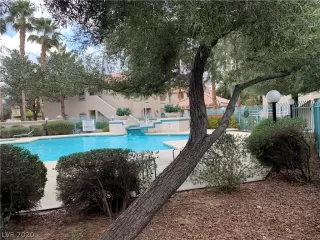 Photo #1: 2184995 Listing