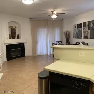 Photo #5: 2184995 Listing