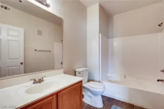 Photo #6: 2185025 Listing