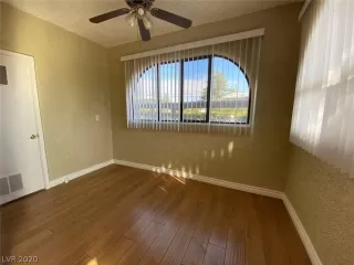 Photo #2: 2185027 Listing 