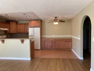 Photo #4: 2185027 Listing 