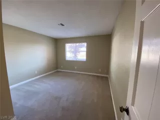 Photo #6: 2185027 Listing 