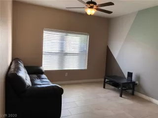 Photo #4: 2185031 Listing 