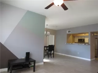 Photo #6: 2185031 Listing 