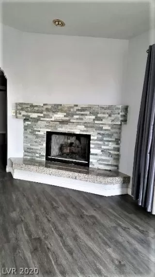 Photo #4: 2185109 Listing