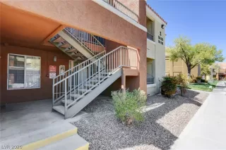 Photo #4: 2185183 Listing