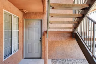 Photo #5: 2185183 Listing