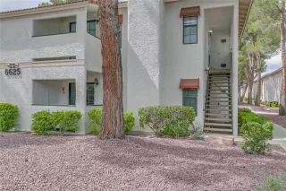 Photo #1: 2185209 Listing