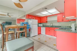 Photo #2: 2185209 Listing