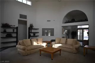 Photo #3: 2185215 Listing 