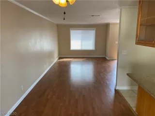 Photo #4: 2185218 Listing 