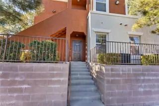 Photo #2: 2185287 Listing