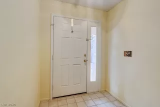 Photo #3: 2185335 Listing