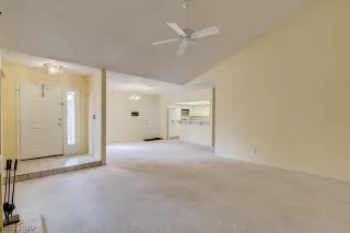 Photo #6: 2185335 Listing