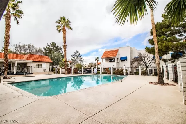 MLS: 2185352 Condo For Sale