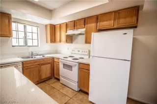 Photo #2: 2185352 Listing 