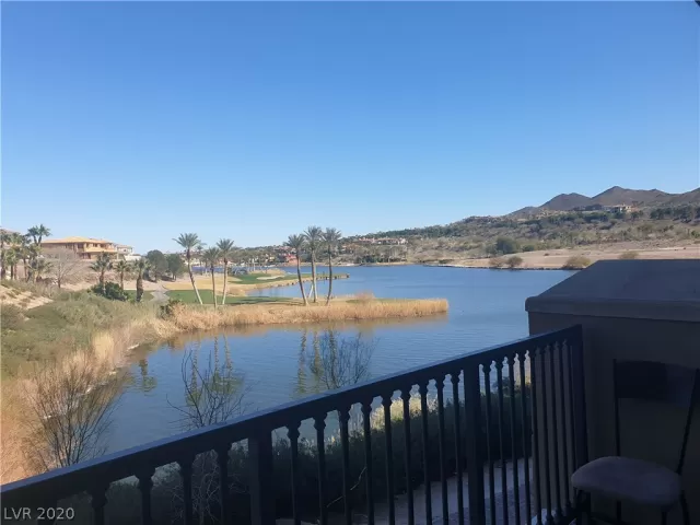 MLS: 2185366 Condo For Sale