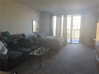 Photo #1: 2185366 Listing 