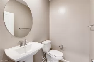 Photo #6: 2185394 Listing